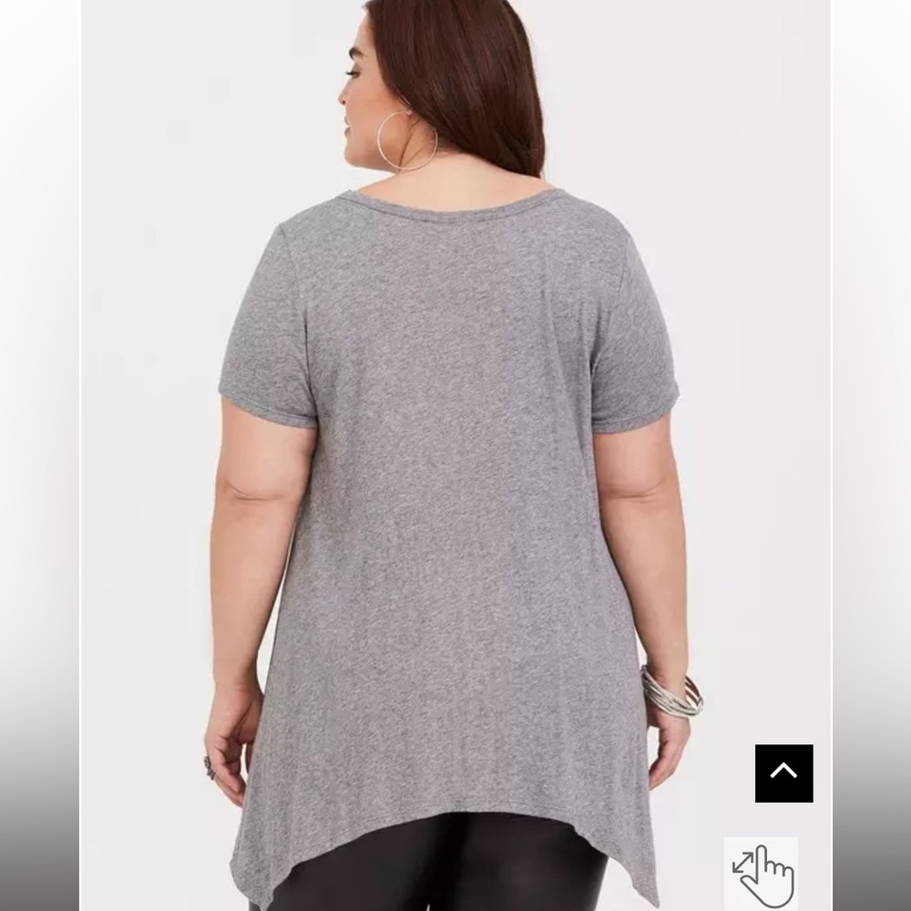 Torrid Heritage Slub Handkerchief Hem Tee Medium Heather Grey size medium - Picture 2 of 7